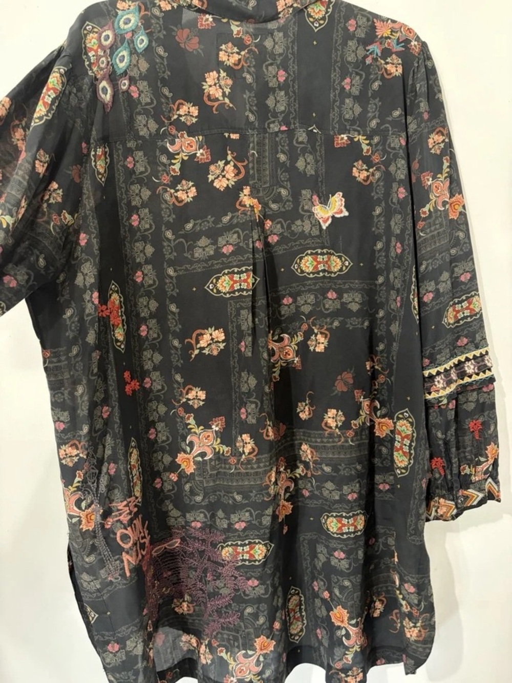 Johnny Was Black Floral Paisley Embroidered Long Sleeve Tunic - Picture 14 of 16